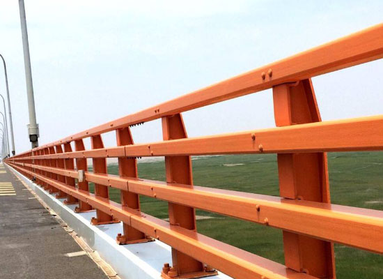 河道欄桿.jpg
